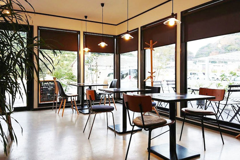 �C��s�J�t�F���t���[��